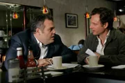 LAW & ORDER: CRIMINAL INTENT -- "Endgame" Episode 6021 -- Pictured: (l-r) Vincent D'Onofrio as Det. Robert Goren, Tony Goldwyn as Frank Goren -- NBC Photo: Will Hart