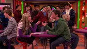 Sam Puckett (Jennette McCurdy, vorne, 2.v.l.)