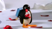 Guetnachtgschichtli  Pingu  Staffel 6  Folge 4  Pingu – Umweltverschmutzung  Pingu wirft die Papiere auf den Boden.    Copyright: SRF/Joker Inc., d.b.a., The Pygos Group
