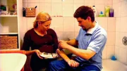 Fall "Der mordende Samariter": Stimmt die Aussage des Sanitäters Ingo K., dass er bei seiner Ehefrau nur eine Verletzung behandelt habe, oder wurde die Vermisste hier Opfer eines Gewaltverbrechens?