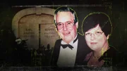 Am 15. Juni 1997 wird ein bekanntes Unternehmerpaar in seiner Villa gefunden - ermordet durch zahlreiche Messerstiche.