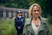 Sylvie Blake (Niamh Cusack) wird an ihre Grenzen gebracht. Sie muss mit dem Mörder ihres Sohnes an den Tatort des grausamen Verbrechens zurück kehren.