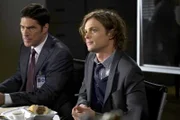 Special Agent Aaron Hotchner (Thomas Gibson)(l.), Dr. Spencer Reid (Matthew Gray Gubler)(r.)
