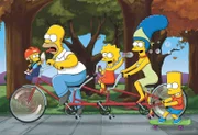 (23. Staffel) - Eine etwas ungewöhnliche Familie: Maggie (l.), Marge (2.v.r.), Homer (2.v.l.), Bart (r.) und Lisa Simpson (M.) ...
