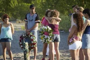 Nach dem grausamen Tod von Deborah Fielding nehmen Familie und Freunde bei einer Trauerfeier am Strand von Florida Abschied von der beliebten Barkeeperin.