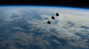 Dieses von der Internationalen Raumstation ISS aus aufgenommenem Bild zeigt eine Konstellation von Kleinsatelliten. Auf solchen Klein- oder Minisatelliten basiert die Zukunft moderner, weltraumgestützter Kommunikationsstrukturen und Datenübertragung.