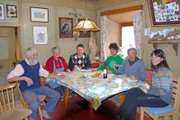 Die Familien Rabanser und Bernardi beim gemeinsamen Mittagessen.