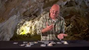 Nicolas Conard von der Universität Tübingen erforscht die Frühzeit der menschlichen Kultur. Nur auf der Schwäbischen Alb hat er bisher Kunstgegenstände und Musikinstrumente aus der Eiszeit gefunden, nirgendwo auf der Welt gibt es ältere.