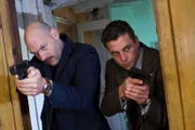Detective Thomas "TJ" Jaruszalski (Corey Stoll, l.) und Detective Rex Winters (Skeet Ulrich)
