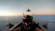 Am 14. November 2004 um vierzehn Uhr erhielten die Piloten zweier Super-Hornets während einer US-Marine-Übung einen ungewöhnlichen Befehl: Sie sollten die Übung beenden und eine wichtige Aufgabe übernehmen.