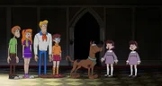 l-r: Shaggy, Daphne, Fred, Velma, Scooby-Doo, Ruby and Trudy Lutz