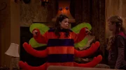 L-R: Carly Shay (Miranda Cosgrove), Sam Puckett (Jennette McCurdy)