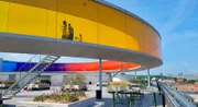 Der Regenbogen auf dem ARoS Kunstmuseum ist ein begehbares Kunstwerk