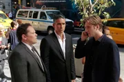 L-R: Detective Fusco (Kevin Chapman), Reese (Jim Caviezel), Hayden Price (Aaron Staton)