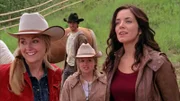 Amy (Amber Marshall) und Ty (Graham Wardle), Mallory (Jessica Amlee), Lou (Michelle Morgan) (v.l.)