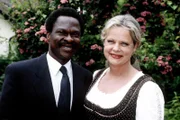 Frank Oladeinde (Josephus Okonkwo), Marianne Mendt (Gitti Schimek).