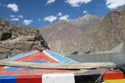 Strasse der Achttausender
Vom Nanga Parbat durch den Karakorum
Überfahrt von Karimabad nach Passu
SRF/ZDF