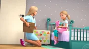 Barbie und ihre Familie ziehen in ihre neue Traumvilla, wo jede Menge Hindernisse auf sie warten.