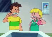 Pierrot (l.) und Pierrette (r.) sorgen dafür das ihre Zähne sauber sind, damit sie nicht von Bakterien befallen werden, denn ansonsten wird es sehr schmerzhaft.