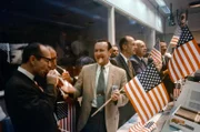 Im Nasa-Kontrollraum wird am 20. Juli 1969 der Erfolg der bemannten Mission "Apollo 11" auf den Mond gefeiert.