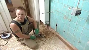 Jörg renoviert das Bad in Eigenregie