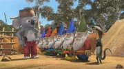 Blinky mustert seine Zwergenkompanie, mit der er Wombos Kompost gegen die fiesen Krähen beschützen will.