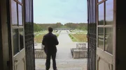 Monty lädt auf eine Reise nach Frankreich ein. Hier präsentiert er die schönsten Gärten Frankreichs. Hier im Garten des Schloss Vaux-le-Vicomte.