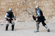 Es ist ein alljährliches Kräftemessen mitten in Spanien: In der Burg Belmonte in Kastilien-La Mancha findet der Duellkampf statt.