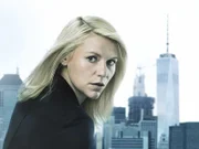 (6. Staffel) - Nach alldem, was geschehen ist, verschlägt es Carrie (Claire Danes) nach New York City, wo sie mit einem neuen Job einen Neuanfang wagen will ...