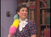Resi, Hausmädchen (Gerda Steiner)