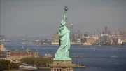 Die Freiheitsstatue auf Liberty Island – erbaut im Jahr 1886. Hier kamen die Einwanderer aus Europa an.