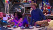 L-R: Charlotte Page (Riele Downs), Henry Hart (Jace Norman)