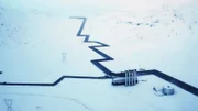 Die Rohrleitungen zwischen dem Dampfturbinen-Kraftwerk und den geothermischen Quellen auf Island sind über 30 Kilometer lang.