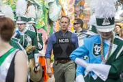 Auf den Straßen von New Orleans tobt der Karneval. Doch für Pride (Scott Bakula, M.) und sein Team bleibt keine Zeit zu feiern ...