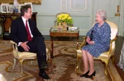 Premierminister Tony Blair und Queen Elizabeth