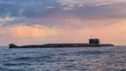 Juli, 2020 - Russisches Atom-U-Boot. Russische Nordflotte. Russland, Weißes Meer.