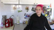Sarah (23) fühlt sich in ihrer Wohnung nicht mehr wohlSarah (23) fĂĽhlt sich in ihrer Wohnung nicht mehr wohl