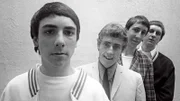 Nach Engagements bei kleineren Bands stößt Keith Moon 1964 zu The Who. Er macht das Schlagzeug zum Lead-Instrument im Rock’n’Roll.