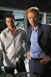 1. Staffel: Horatio (David Caruso) und Speedle (Rory Cochrane, l.) ermitteln in einem Drogenfall.