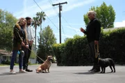 Cesar Millan (r.)