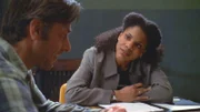 Die Psychoanalytikerin Audrey Jackson (Audra McDonald) befragt den verdächtigen Bruce Abbott (Bruce Bohne). Ist er der gesuchte Serien-Vergewaltiger?
