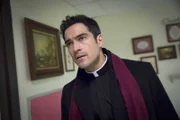 In erschreckenden Träumen sieht Pater Tomas Ortega (Alfonso Herrera) immer wieder, wie Pater Marcus an einem kleinen Jungen einen Exorzismus vollzieht. Schließlich macht er sich auf die Suche nach dem Mann ...