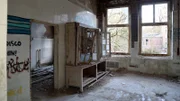 Die heute leerstehenden Beelitzer Heilstätten sind auch ein beliebtes Ausflugsziel für Sprayer und Urbexer.