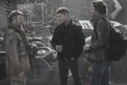 (v.l.n.r.) Bobby (Jim Beaver); Dean (Jensen Ackles); Sam (Jared Padalecki)