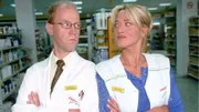 L-R:  Achim Schumann (Lutz Herkenrath), Rita Kruse (Gaby Köster)
