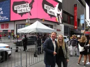 Entertainment Managerin Corina von Wedel besucht mit Schlagerstar Patrick Lindner den Times Square in New York City.