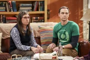 Mayim Bialik (Amy Farrah Fowler), Jim Parsons (Sheldon Cooper).