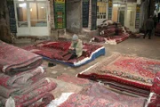 PHOENIX DIE MARCO POLO-FÄHRTE - ABENTEUER SEIDENSTRAßE, "Von der Türkei nach Teheran", am Dienstag (04.03.14) um 20:15 Uhr. Im Teppichbasar von Täbris werden Teppiche aus ganz Asien gehandelt.