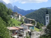 Im abgeschiedenen, bergigen Nordosten Italiens lebt seit Jahrhunderten das Volk der Resianer.