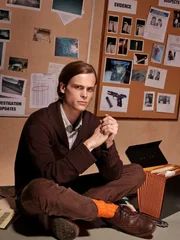 (1. Staffel) -  Einer der klügsten Köpfe, die das FBI zu bieten hat: Dr. Spencer Reid (Matthew Gray Gubler) ...